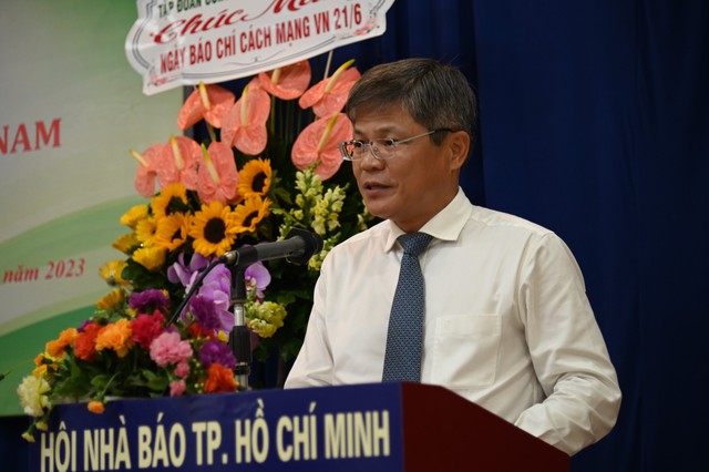 Hội Nhà báo TP.HCM và VRG ký kết thỏa thuận hợp tác